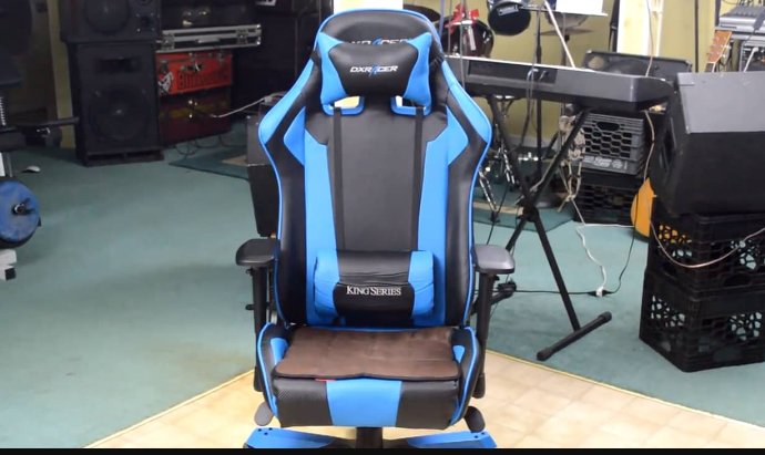 HuBOB3's tweet photo. RT+FOLLOW @HuBOB3 POUR TENTER DE GAGNER UN DXRACER A PEINE UTILISER  #Concours  #IdeePourMangerMieux  #ps4  #XboxOne @IDRIZZ38 @Parissiano91 https://t.co/u6NoO1TbPe