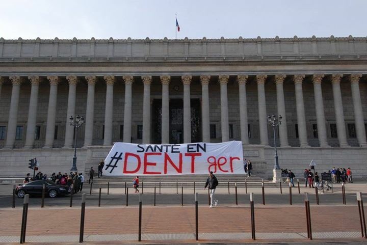 DentaireLyon's tweet photo. Un grand bravo aux étudiants Dentaire de Lyon pour leur dévouement
#DENTger https://t.co/Lddq7bamX0