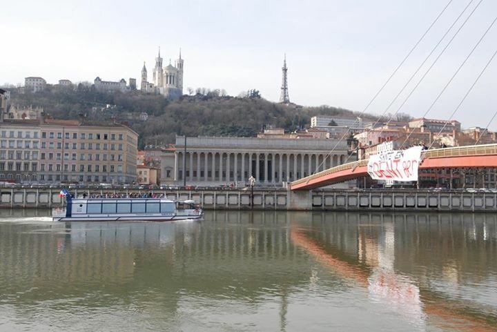 DentaireLyon's tweet photo. Un grand bravo aux étudiants Dentaire de Lyon pour leur dévouement
#DENTger https://t.co/Lddq7bamX0