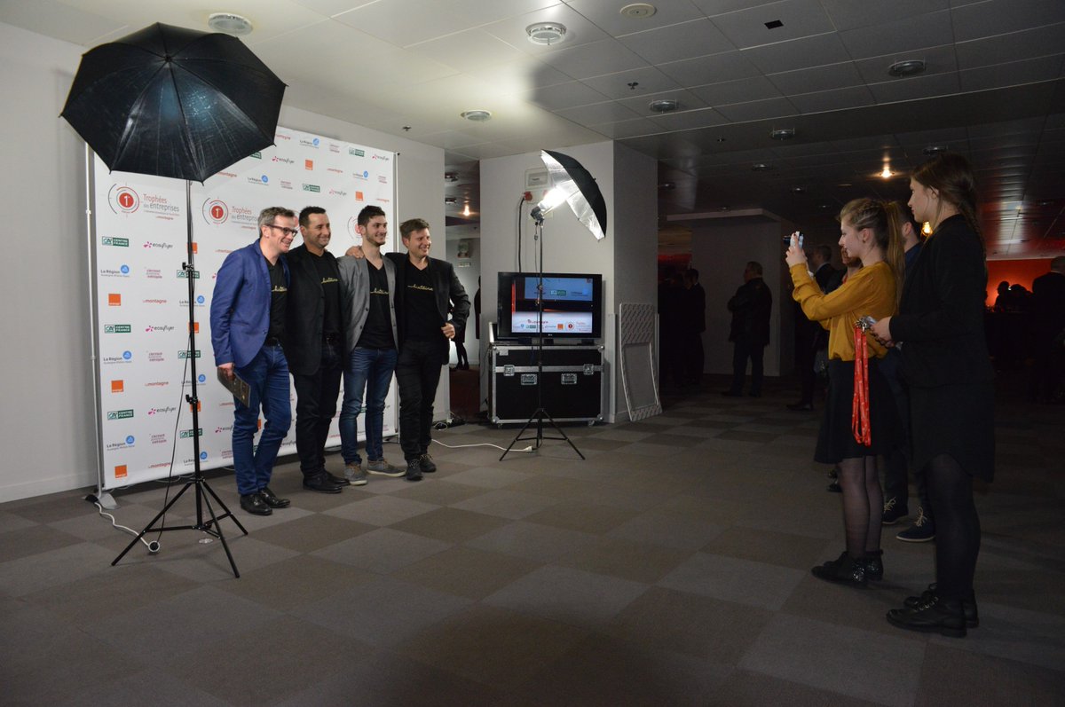 Pixvalue's tweet photo. Le Shooter Pixvalue a été en œuvre lors des Trophées des entreprises du Puy-de-Dôme organisés à Clermont-Ferrand ! https://t.co/1ZAp3R9bN6
