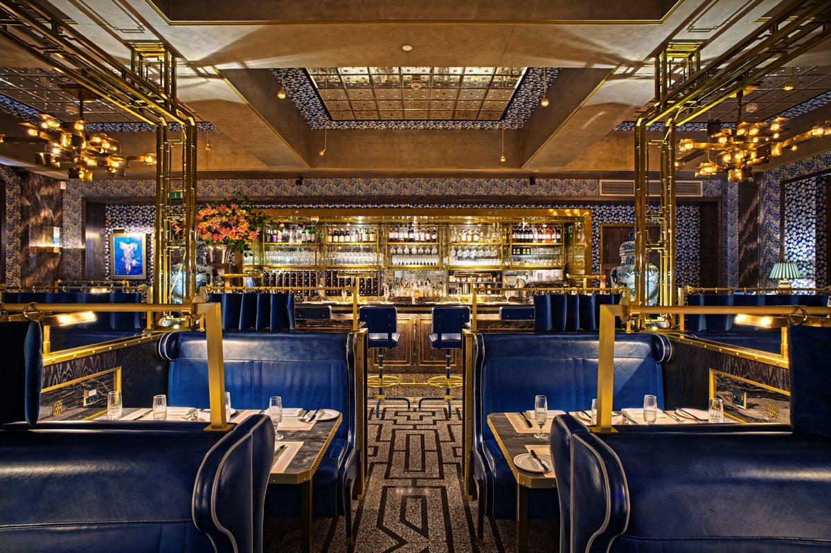 citizenM's tweet photo. Where are you heading for your post-show fix? @bobbobricard is a #fashpack favourite. Champagne at the press of a button. #LFW #FashionWeek https://t.co/SvHxZ9y800