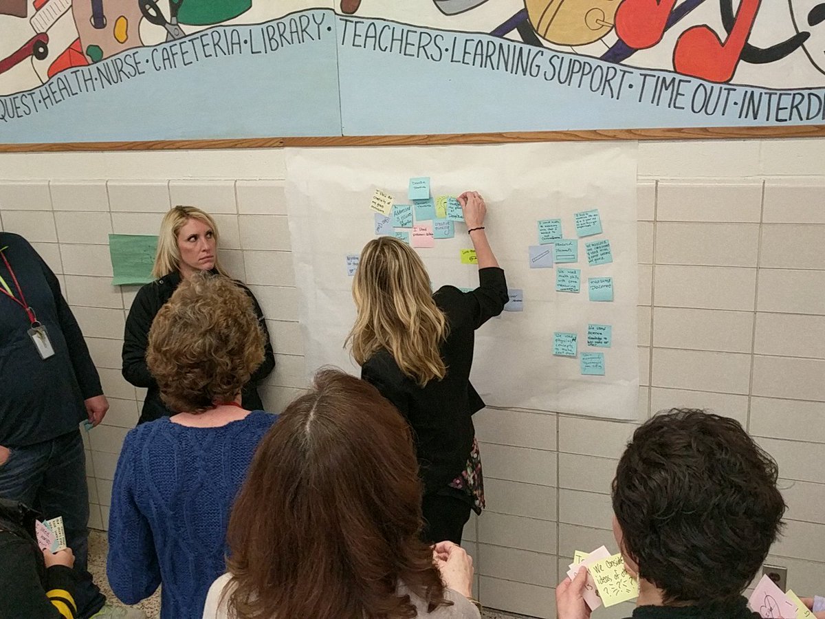 mr_snyder21's tweet image. On our way to the largest #affinitycluster ever! #DMSIL