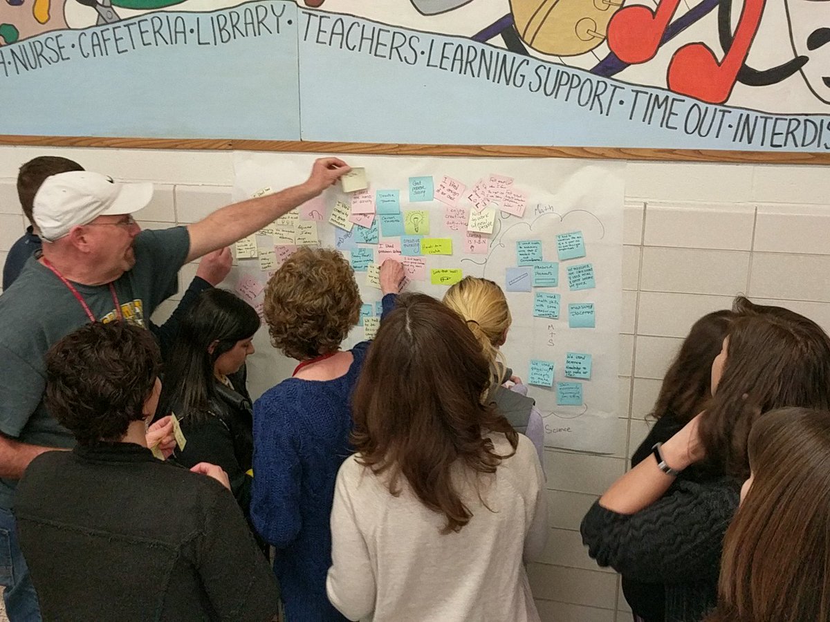 mr_snyder21's tweet image. On our way to the largest #affinitycluster ever! #DMSIL