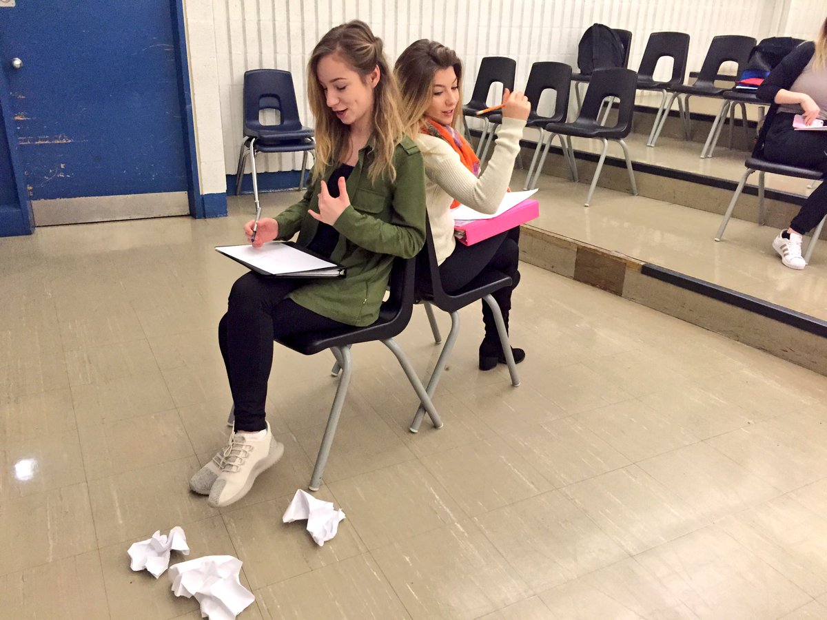 davebehiel's tweet photo. They may not be artists but they're making mistakes & having fun!! #lotsOfMistakes #lotsOfFun #EWC & the "importance of directions lesson"! https://t.co/si7KzMjnwI