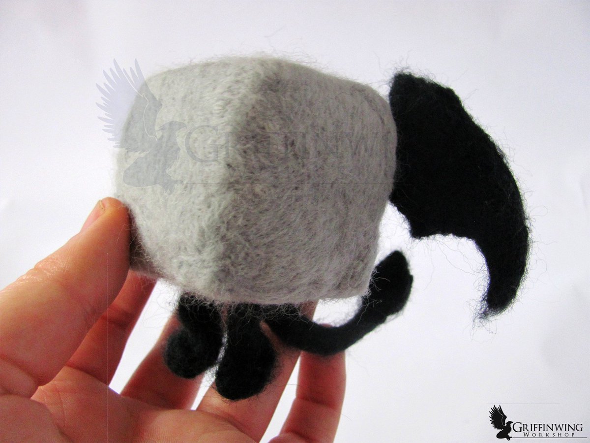 GriffinwingShop's tweet photo. Introducing the mini-minions! Adorable needle-felted FFXIV minion replicas that fit in the palm of your hand. https://t.co/ncOqTn9vQu… https://t.co/ScaGLgBCgO