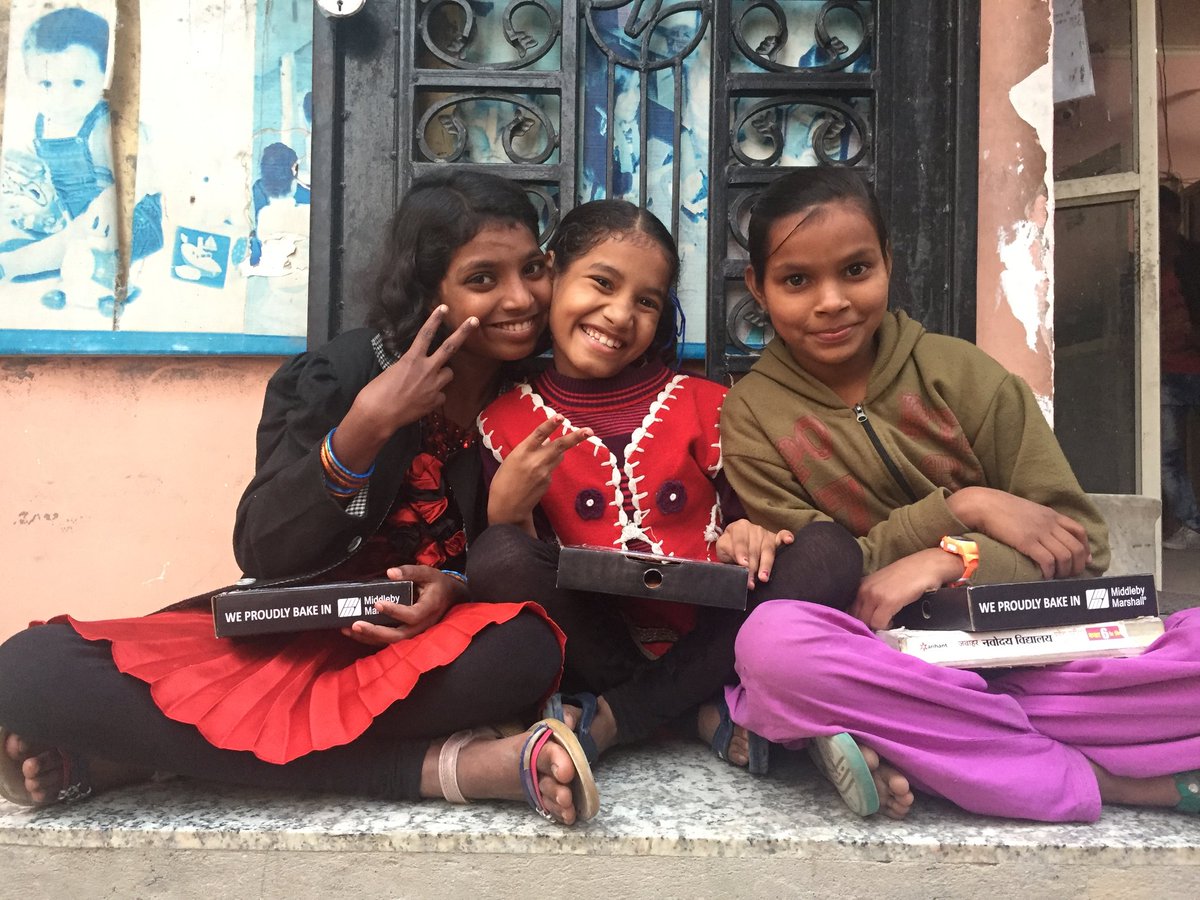 feedonmovement's tweet photo. #FeedOn now has 25 restaurant partners!
Thank you for supporting us on our journey :)
#happiness #smile #socialwork #FeedOnMovement https://t.co/Jvg26k73N7