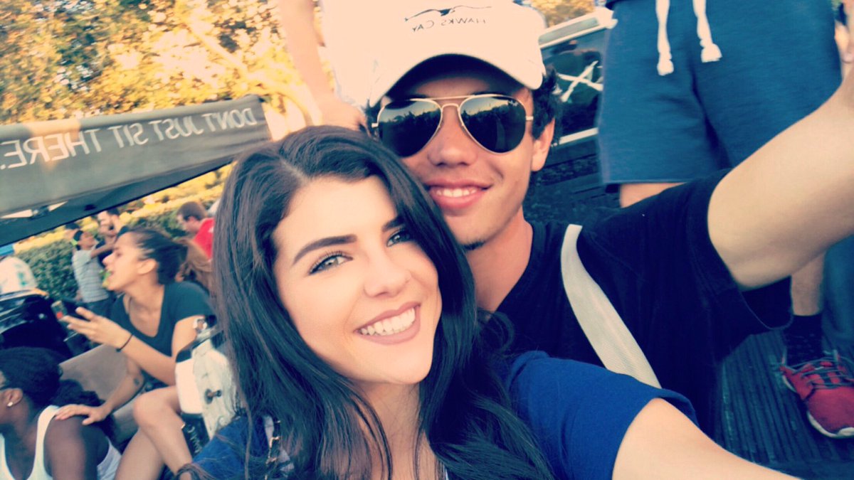 Natashaa831's tweet photo. happy birthday to my best friend... love you long time babe❤ https://t.co/q1tFpjYBKh
