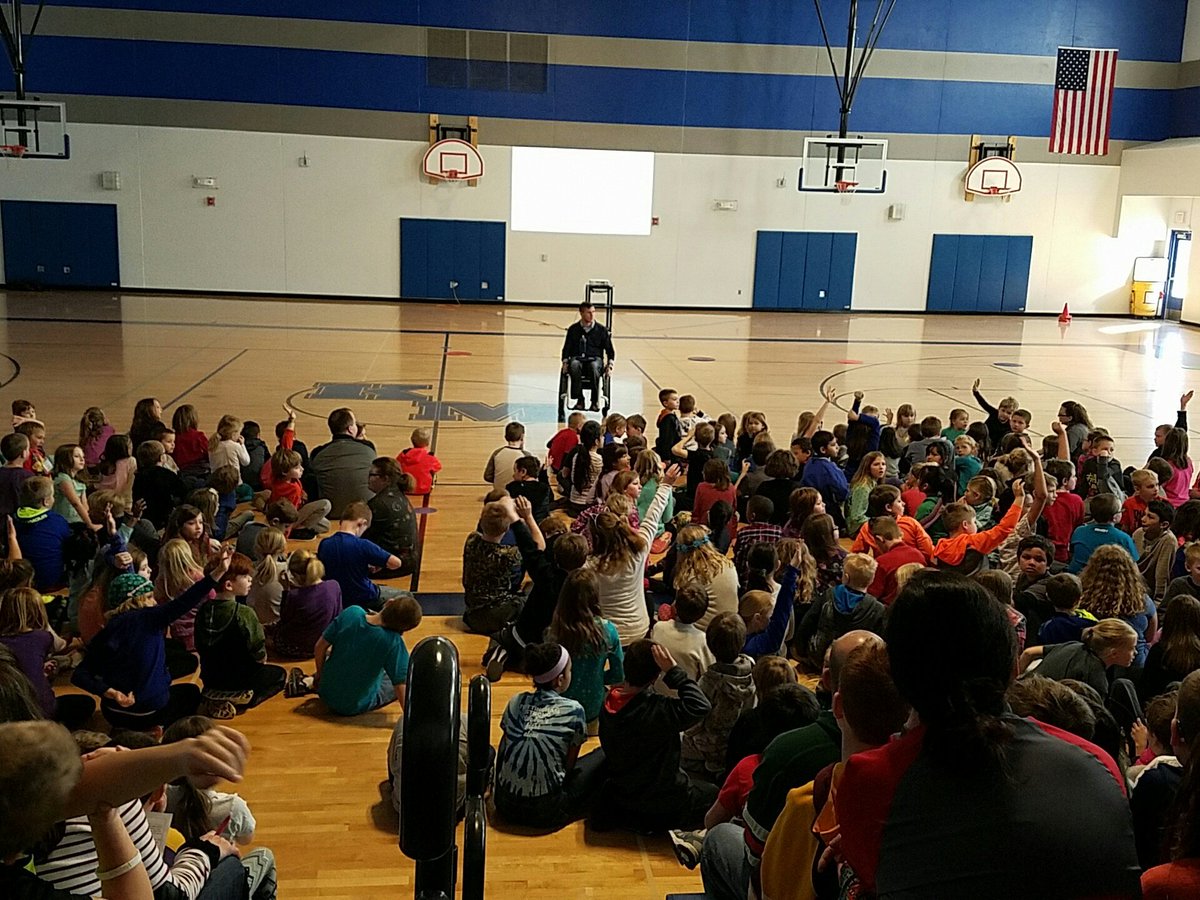 DahmsPaula's tweet photo. The right attitude, effort to improve, & a purpose for life... THANK YOU for your message! #POWERTOSTAND @chrisnorton16 @KMElem https://t.co/1xF6UZ2nQ9
