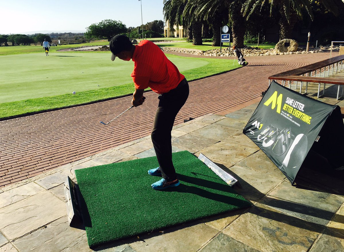 TaylorMadeSA's tweet photo. The challenge is on! Chipping comp from the terrace at @LBNGolfEstate has got everybody buzzing! #BetterEverything https://t.co/Ja13ZCkD0Z