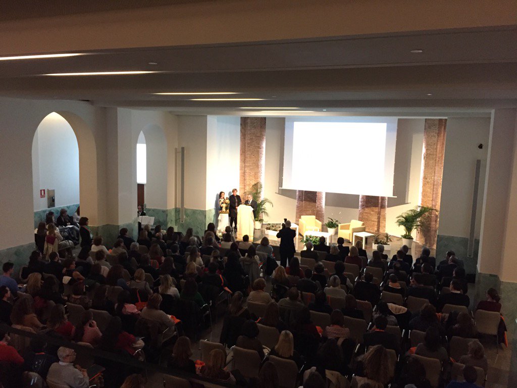 fvictoria_es's tweet photo. Da comiendo las 5ª Jornadas de Reflexión Pastoral #ColegiosDiocesanos https://t.co/tXtKlKcGsa