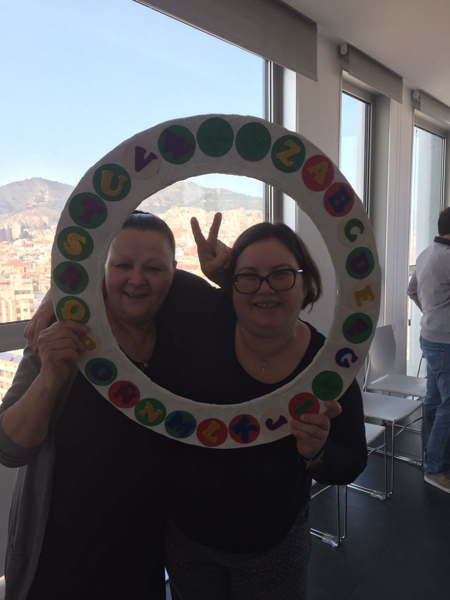 Ecuphar's tweet photo. 40 years of excellent work in the company. #congratulation @BlancaGranja https://t.co/b6RSgHbcCf