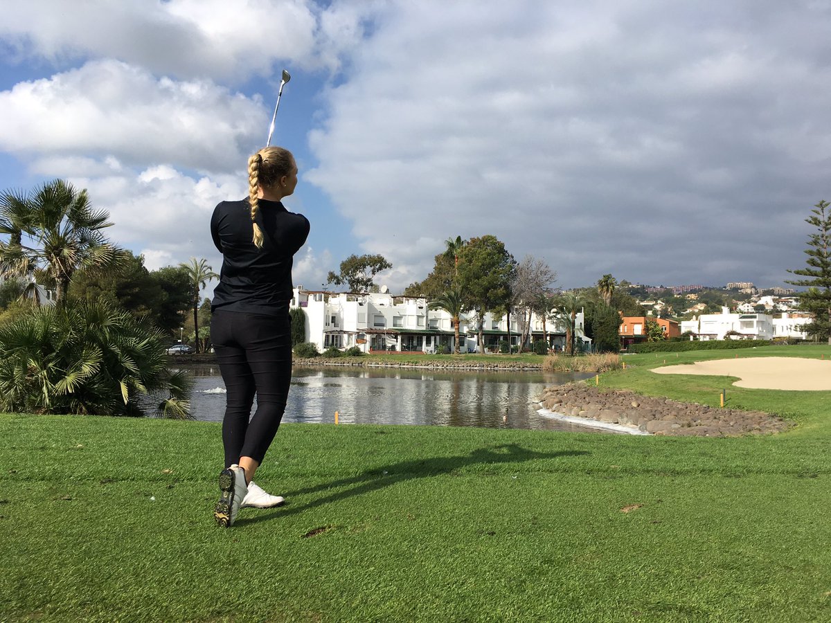 CajsaPersson's tweet photo. Super excited to be on green grass again 🇪🇸⛳️😍 @LosNaranjosGC https://t.co/yoQoZDR9ro