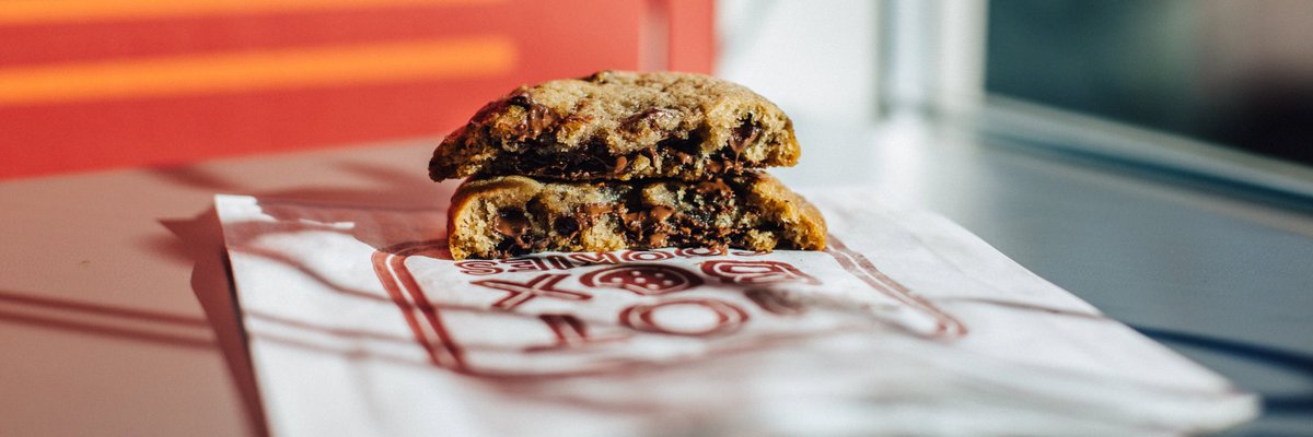 Chance win free cookies for  #RandomActsOfKindnessDay just like and retweet! 2 followers will win FREE Hot Box Cookies!