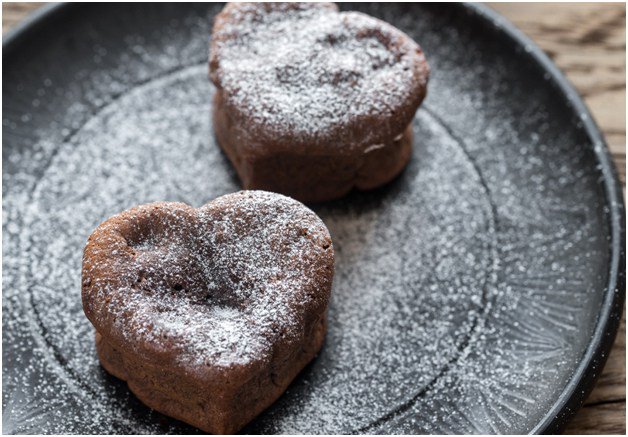 ElleTheBaker's tweet photo. Paleo Lava Cake with Molten Chocolate {Guest Post} https://t.co/icyu90cotl https://t.co/TQAzsawlEM