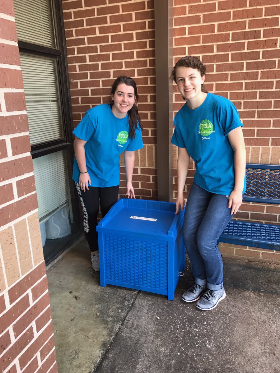CBHSFCCLA's tweet photo. So happy that our FCCLA members have created a free library for students at Landolt Elementary! Making differences💙@LandoltDolphins https://t.co/VE18x3GfJB