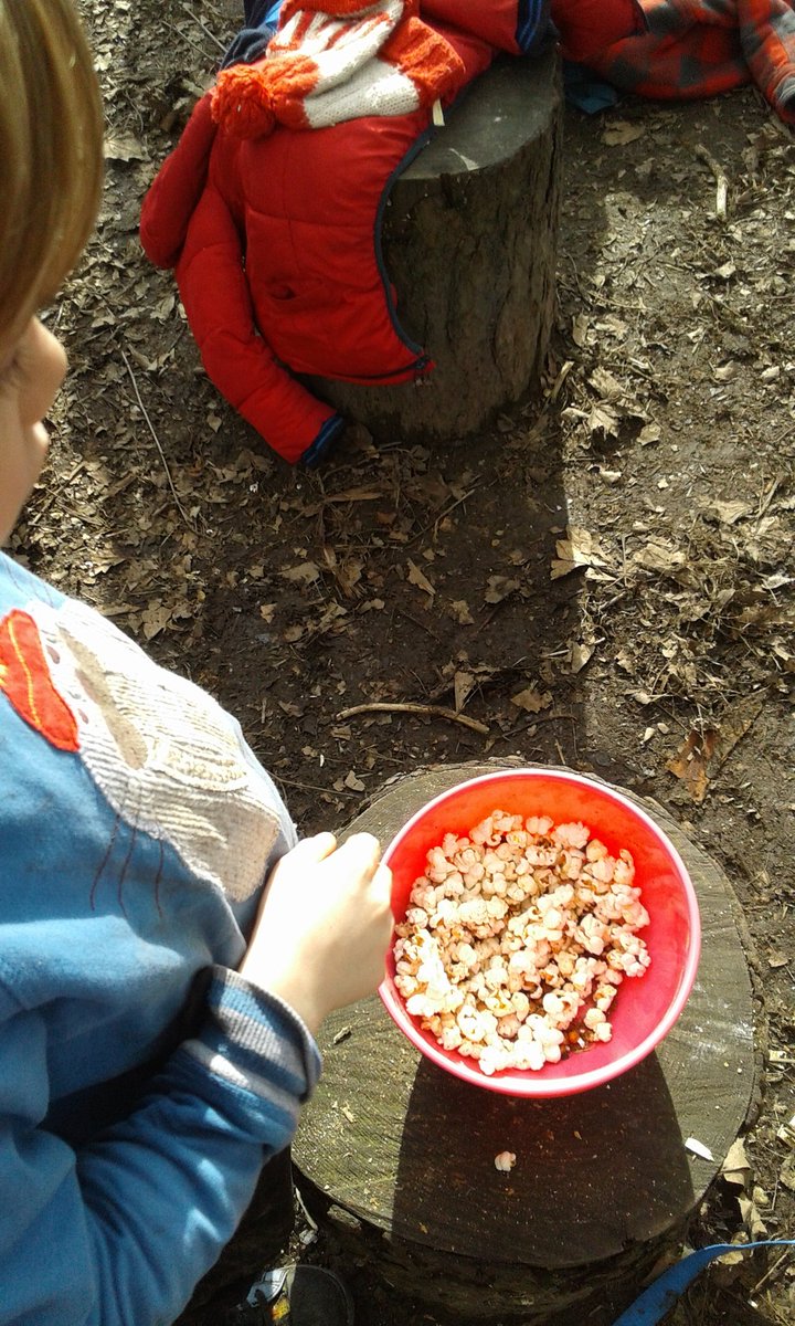 wildcityedu's tweet photo. Last day of half term #forestschool @FoTHCP #London #MileEnd #Bow. Lots of #cooking on #fire #Breadtwists #popcorn #marshmallows. https://t.co/WWptEvrGta