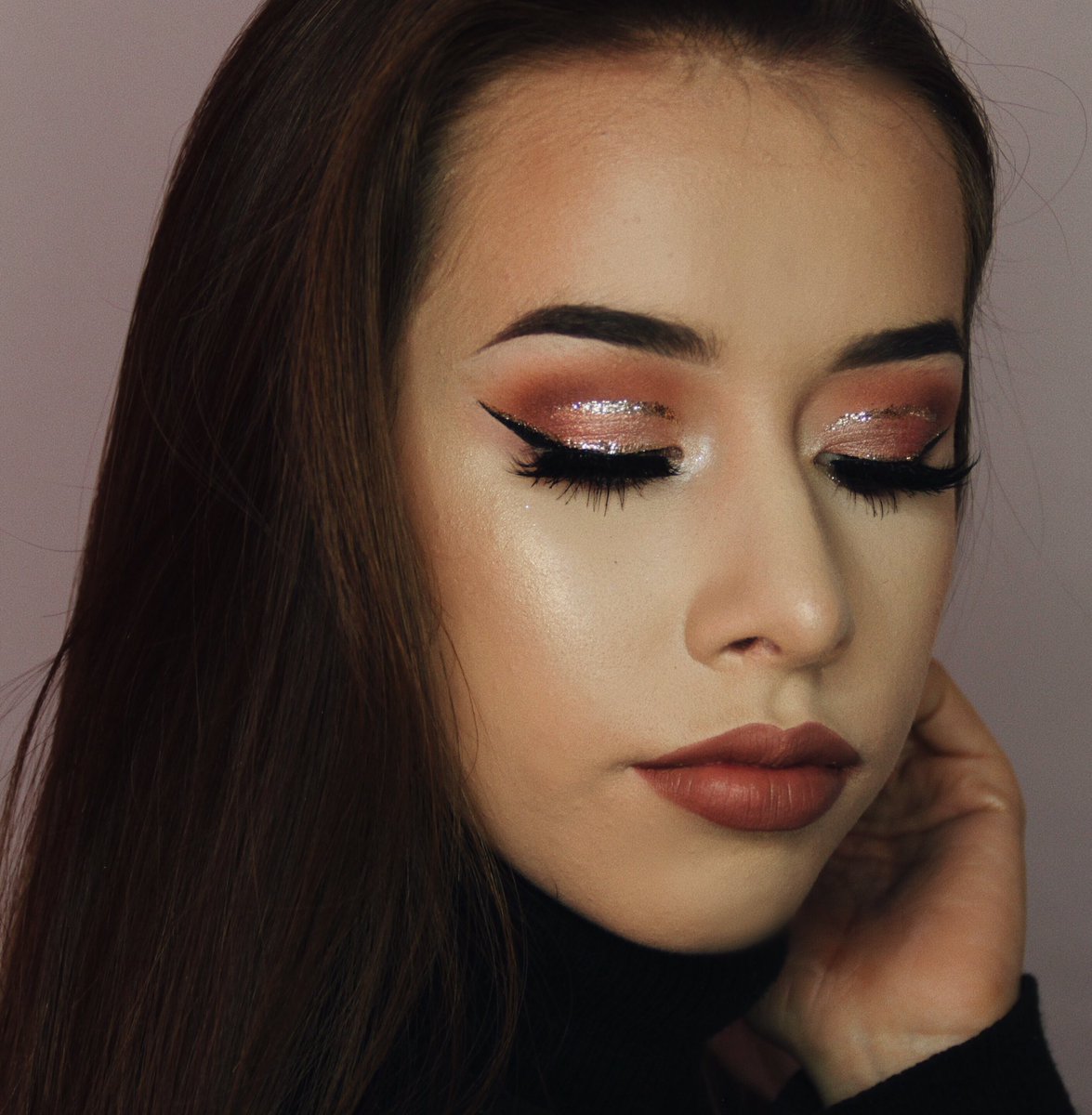 castaniamonet's tweet photo. tutorial of this look going up on my channel today!! when should i post it? https://t.co/FAjFAfD00Q