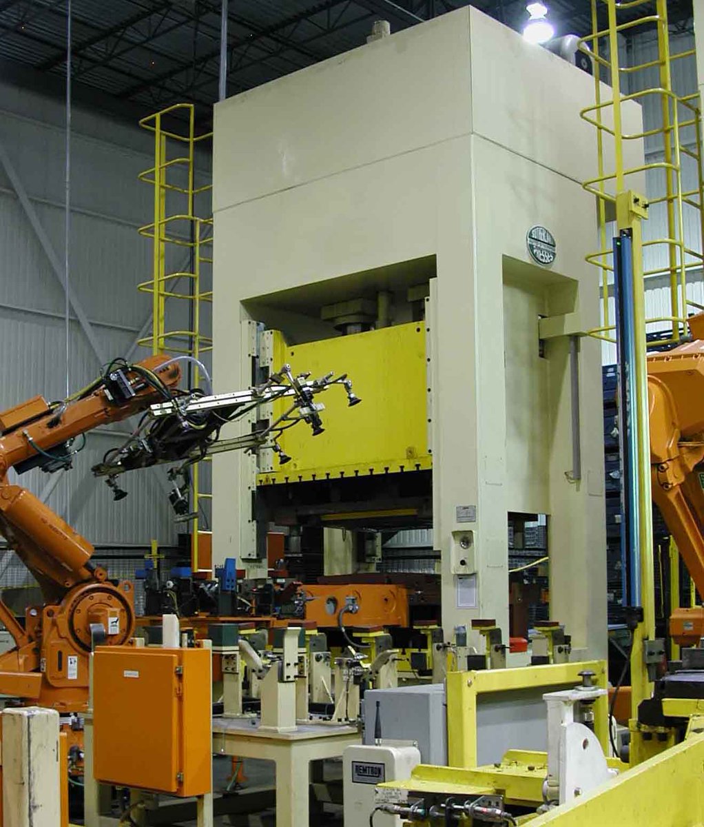 SutherlandPress's tweet photo. HYDRAULIC SERVO PRESSES ARE THE MOST FLEXIBLE PRESS, ##Sutherland, #Macrodyne, #Schuler, #Beckwood, #Erie, #Greenerd, @SutherlandPress https://t.co/rfc5bN89w9