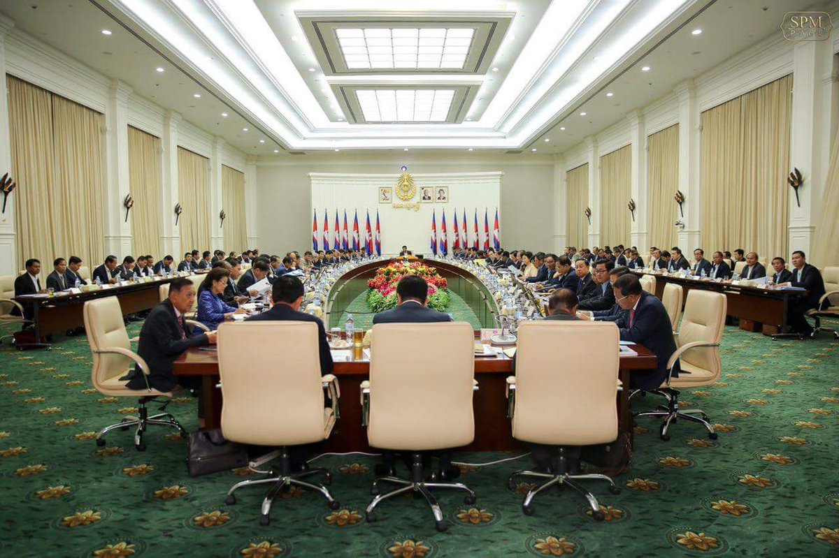 PMhunsen's tweet photo. របាយការណ៍ប្រចាំឆ្នាំ២០១៧
report 2017 https://t.co/5EyGztBO7N