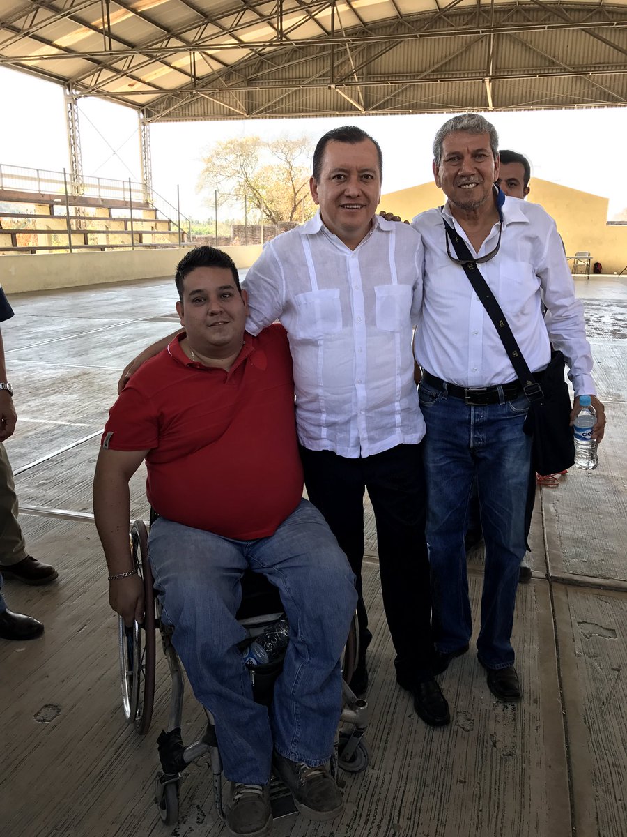 caifan366's tweet photo. Gracias por su visita y escuchar a la Escuela Preparatoria No. 6. Dr. @JavSaldana . Vamos por más del 80%. @arealmazan https://t.co/RNlo9Pj5sj