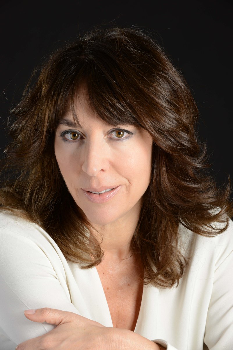 EdithVernes's tweet image. Hello &amp;amp; thanks to my new followers  @C_H_Theatre @AnneScottlin  #Fridayfeeling #French #theatre #drama #London #culture