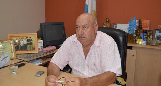 AriesFmSalta's tweet photo. “Pese a la condena “Chicho” Mazzone puede ser candidato en las elecciones https://t.co/YgtoH5pkVr https://t.co/7dbfSWE6oR