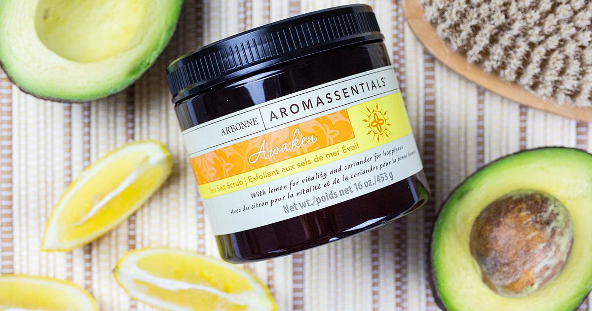 arbonne's tweet photo. We <3 the lemony scent that jolts us awake every morning! What's your Arbonne morning ritual? #Aromassentials https://t.co/SzBwMpTxV4 https://t.co/5qX9afQaQW