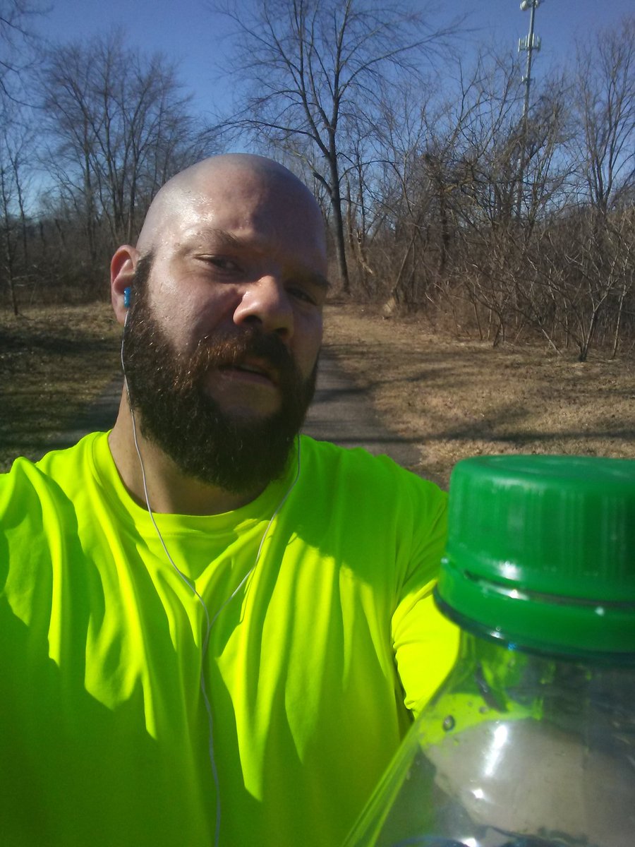 Wook316's tweet photo. Run before work
#SweatTherapy
#BleedingButter
#SweatingGravy https://t.co/02elMNnrZ5