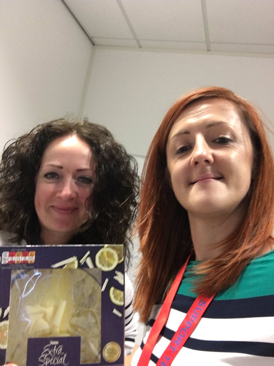 Fiona4812's tweet photo. My awesome Recruitment Team Leader brought me cake! All for me! #weconduit @ConduitJobs https://t.co/uPQngCjGEo