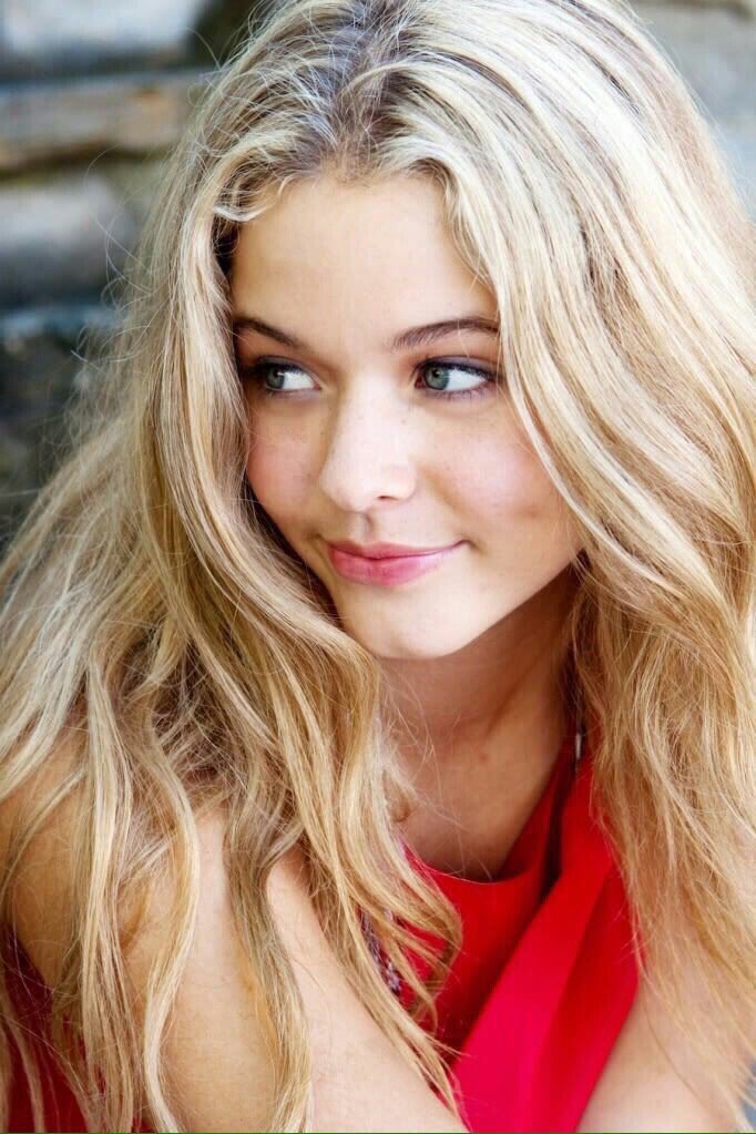Quem diria que um bebê desse tá fazendo 21 anos?
Happy Bday Sasha Pieterse 