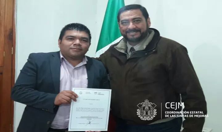 JoseluisFL85's tweet photo. Trabajando por un mejor Veracruz! #SiPodemos https://t.co/EANiTOfZcM