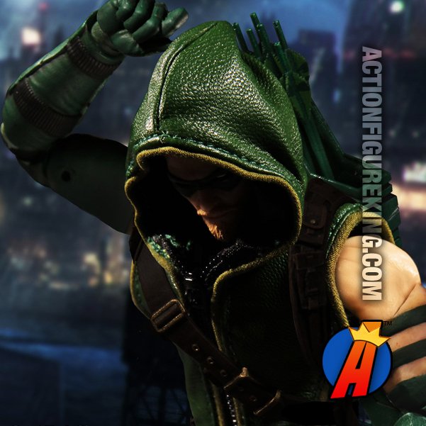 ActionFigureKin's tweet photo. Hyper articulated #DCComics 1/12 scale #GreenArrow #ActionFigure w/highly detailed cloth uniform. Full details here… https://t.co/LDBuO4K5SM https://t.co/YTL5bG8T8O