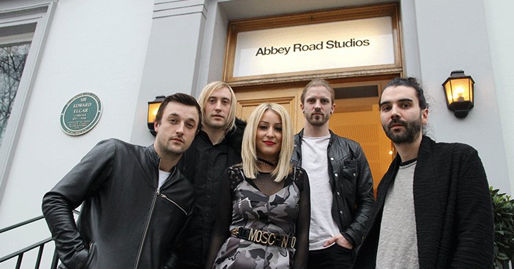 .<a href="/thedirtyyouth/">The Dirty Youth</a> took some time out of recording at <a href="/AbbeyRoad/">Abbey Road</a>  to chat to <a href="/KerrangMagazine/">Kerrang!</a> - check it out here: kerrang.com/47461/abbey-ro…