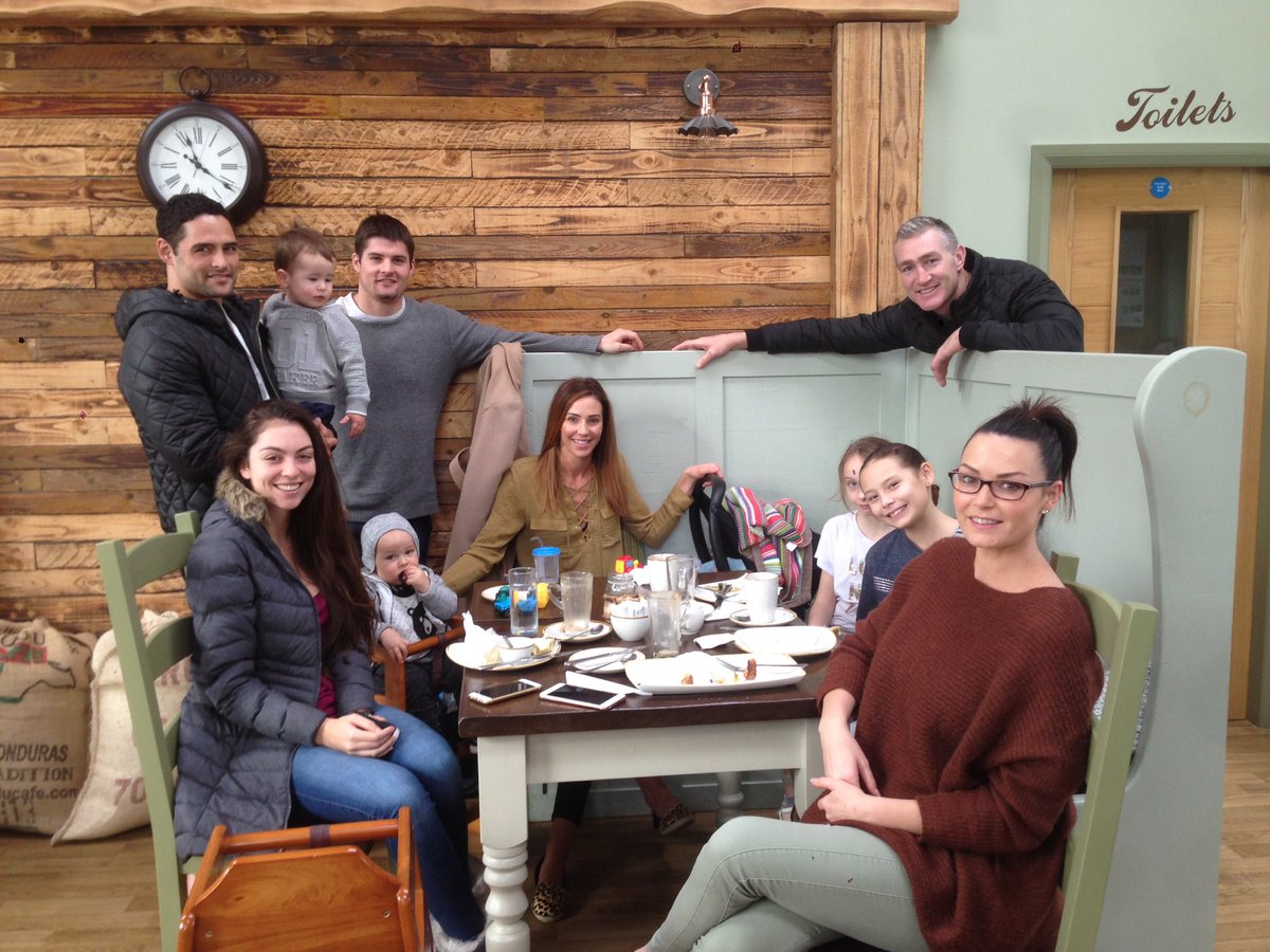 chrishowzo's tweet image. Harefield Coffee Barn for breakfast today. Best coffee in town. @HepCahillSports @charly_runciman