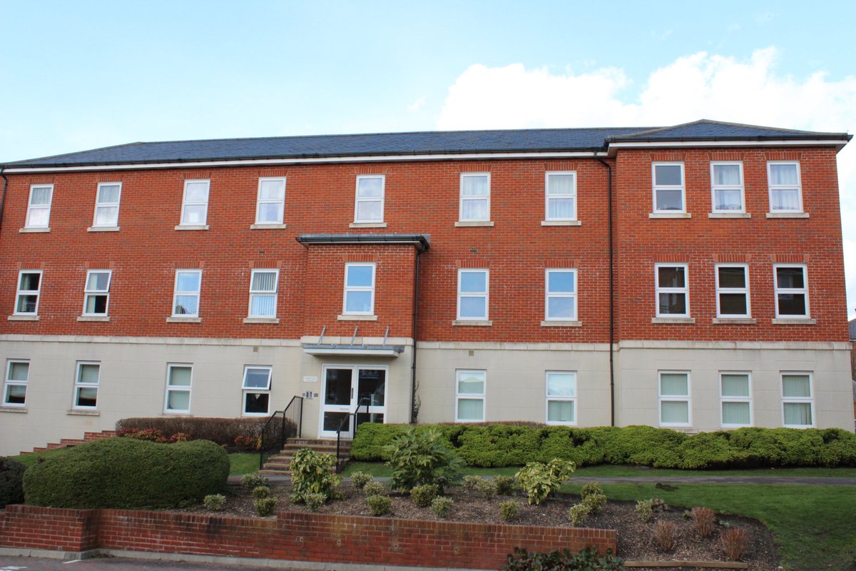 puremoveltd's tweet photo. NEW PROPERTY! Modern one bedroom flat in #KnowleVillage Β£650 PCM. Call to arrange a viewing 01329 830117. #PropertyHants #NewLet #Puremove https://t.co/NEXcqiwtOV