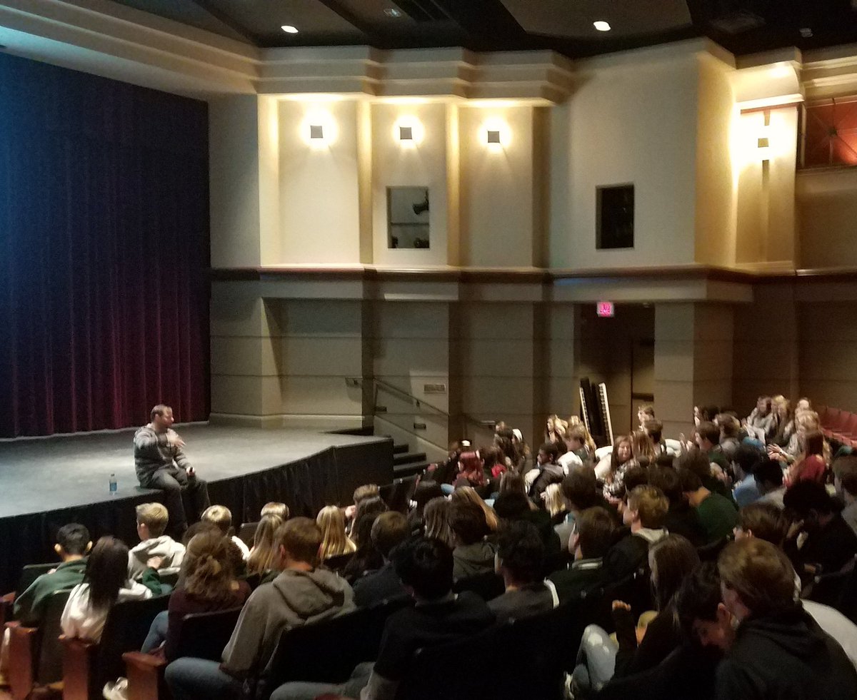 AdamPaa4's tweet photo. @Pathways2LifeGA is thankful for our time today with the Wesleyan 11th graders. #pathways2life #prevention https://t.co/iKDIQftY9F