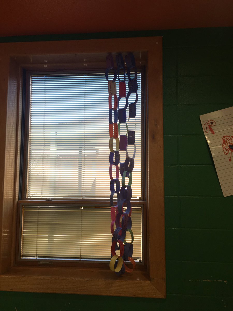 BMESlions's tweet photo. #100actsofkindnesschallenge because we are citizen builders! Mrs. G is awesome! @Bondsjy @PaigeRaney @melodyjgamble https://t.co/a7fSfiiATj