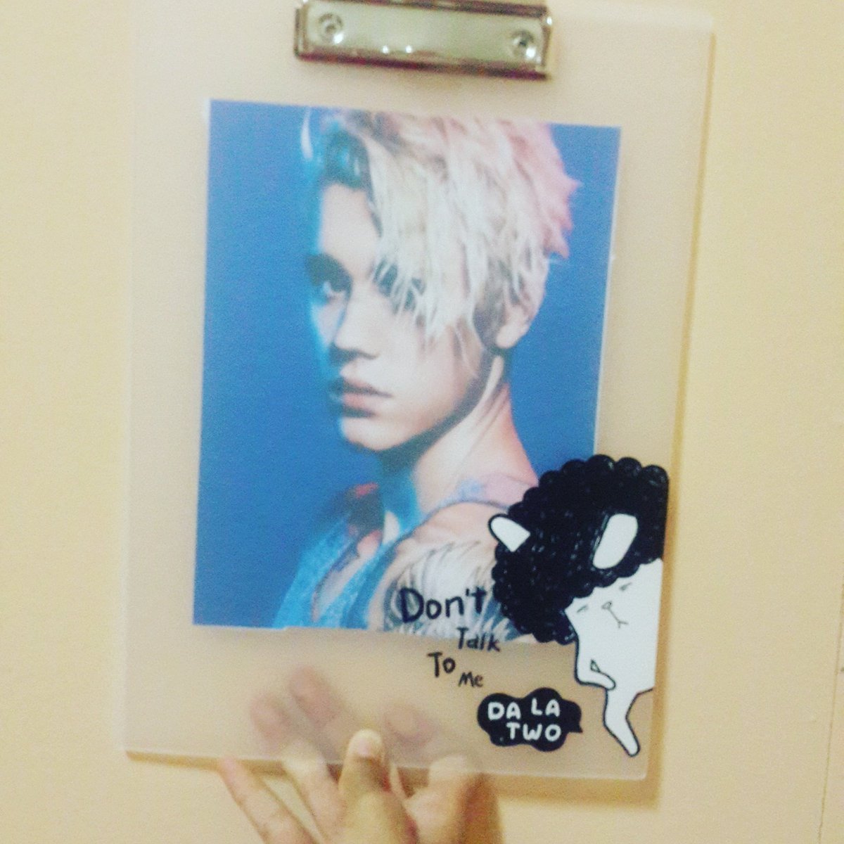 mineorland's tweet photo. #มีความจัส
#จะตั้งใจเรียนไปทั้งชาติ
ขายจร้าราคา70บาท สั่งทำรูปใหม่กะได้น้า
อันนี้ของเก้าเองง https://t.co/yVDzLEtQRi