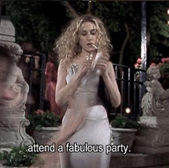 blossombyjam's tweet photo. Friday night mood...Attend a fabulous party while looking fabulous. #classic https://t.co/x0qwXJxtGA