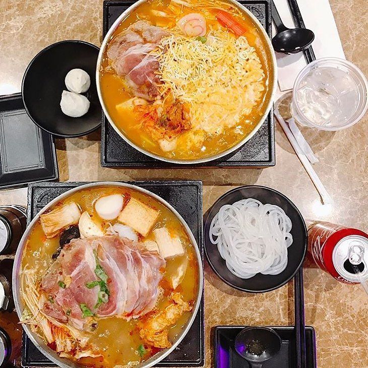 UNIBOILLA's tweet photo. Uniboil is perfect for any occasion! | #uniboil (📷 by @foodie.ch ) https://t.co/nfZXgbgwox https://t.co/9XMl8iYphm