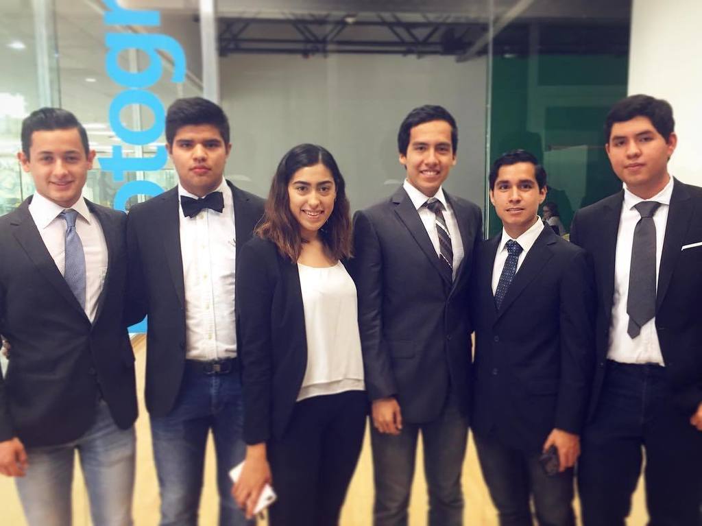 TecCampusTAM's tweet photo. Día de foto para el diploma 💪🏼🎓 ¡Ya falta poco graduandos! #soytectampico #tampico #tecdem… https://t.co/waaj6yrEGm https://t.co/Aui7uca2S9