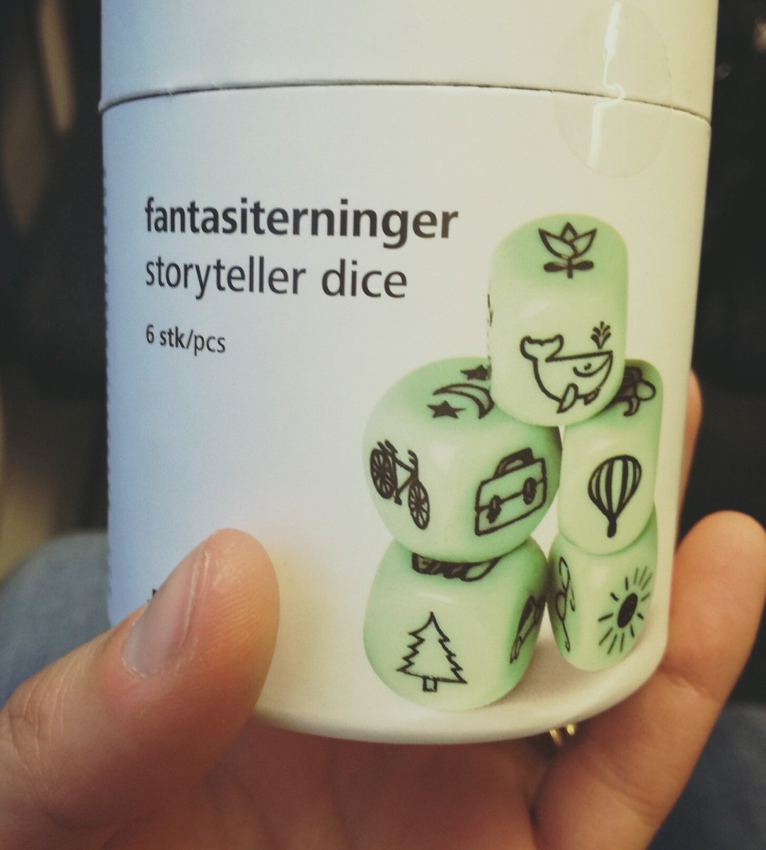 Anna_Martini_'s tweet photo. Il mio eroe il suo viaggio se lo gioca a dadi. Al @MUSTPV con @storyfactor @unipv @CimUnipv #storytelling #storytime #BornToBeMust #unipv https://t.co/Tk52Zq1BvI