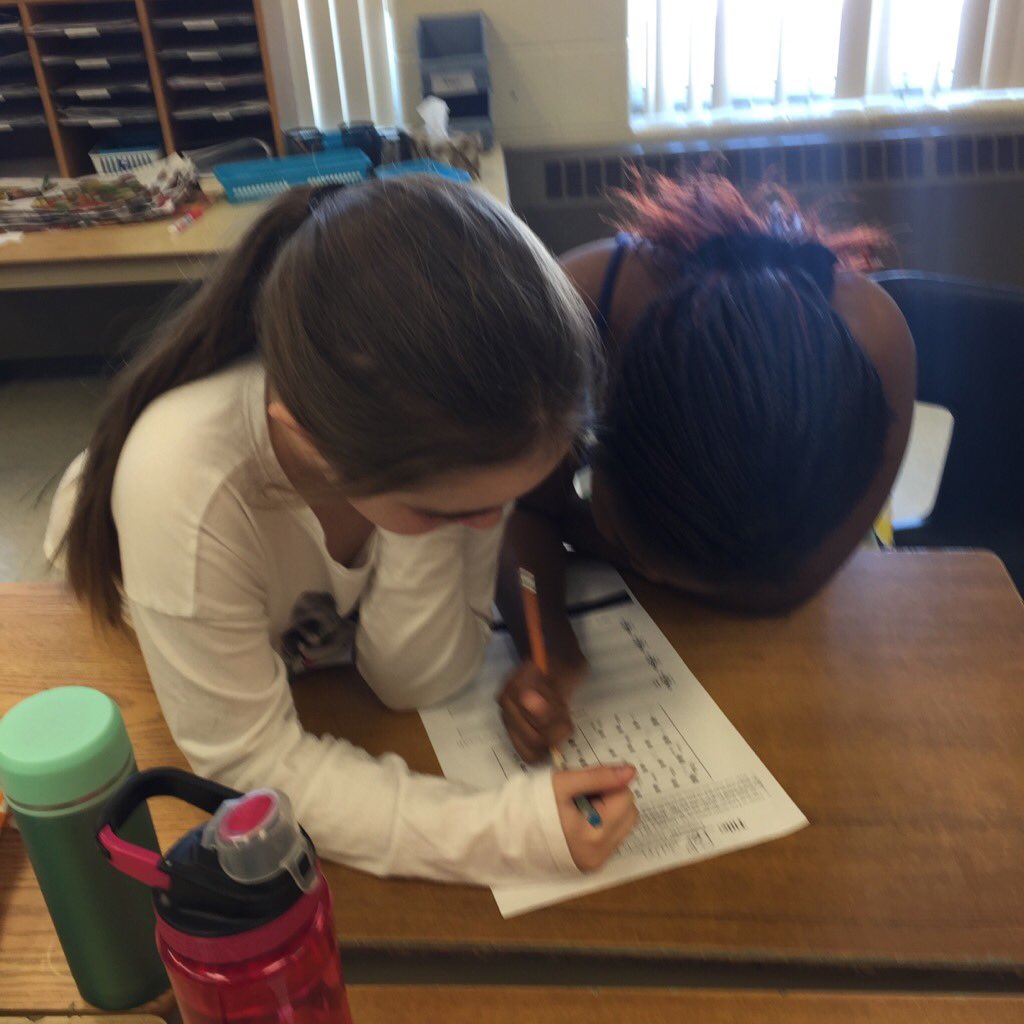 MissLRainey's tweet photo. Grade 3 Collaborative composing @herscdsb #scdsbmusic https://t.co/On5qYqnQ6U