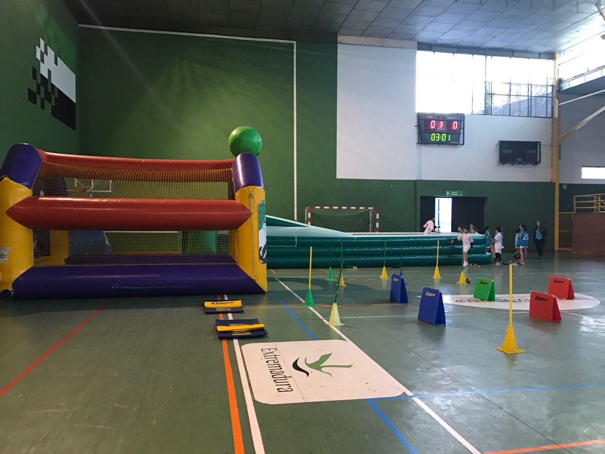 Estupenda tarde de concentración en Plasencia con los peques de <a href="/BalonmanoTruji/">balonmanotrujillo</a>,  Coria, Aldeacentenera y <a href="/BMPlasencia/">CLUB BM.PLASENCIA</a> <a href="/bmpfemenino/">BM Plasencia F.</a>