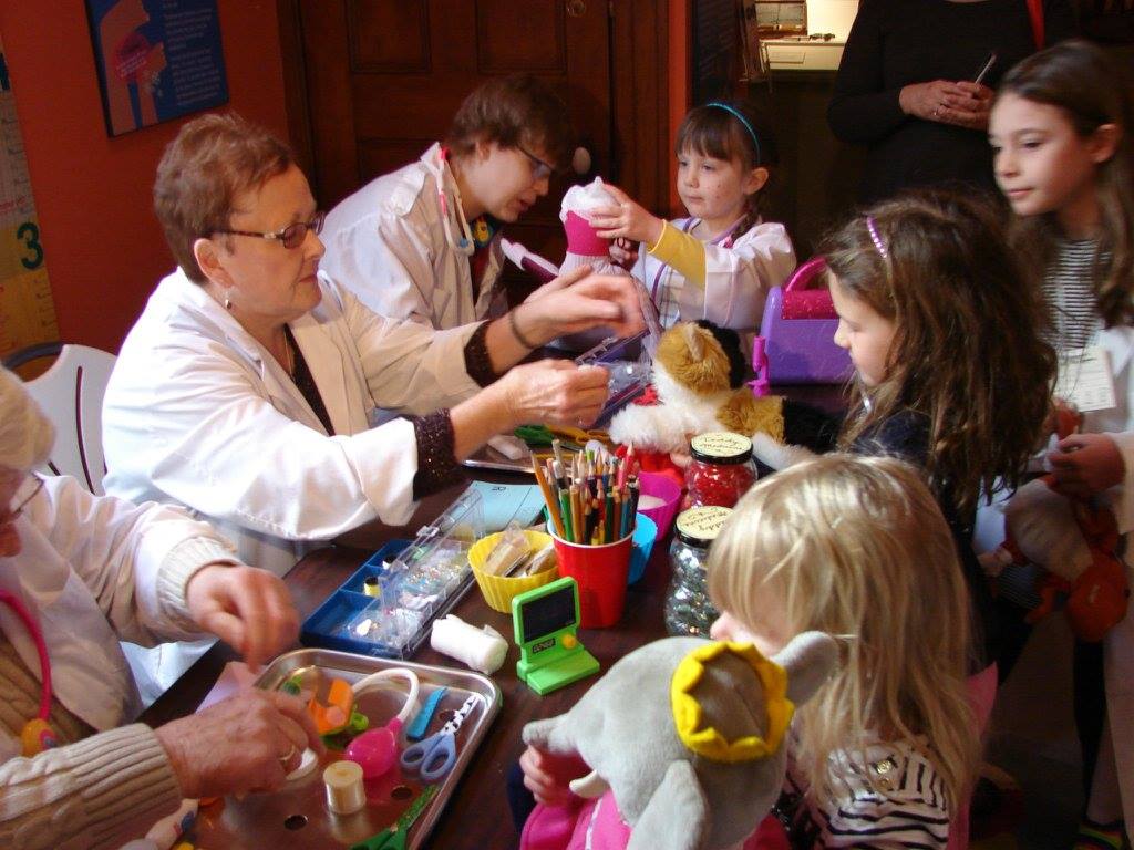 KingstonRegion's tweet photo. 7 fun things to do in #YGK this Family Day weekend: Feb. 17 - 20 https://t.co/pwq2a444AI @TettCentre @MuseumofHealth @CataraquiRCA https://t.co/XUqZVvDIuq