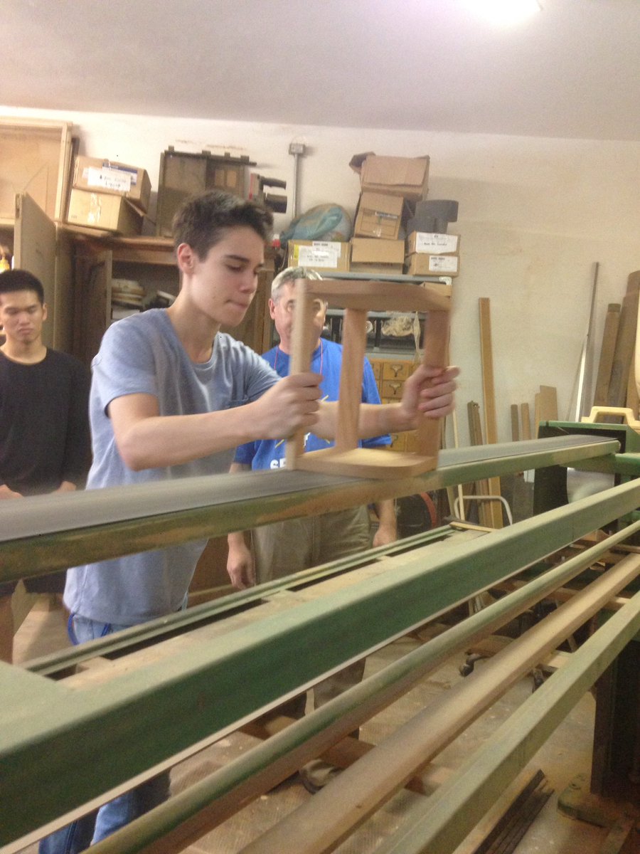 mgconnery's tweet photo. Working hard in the #aelSPEAK carpentry workshop @lincolnael https://t.co/DkOz31qT0J