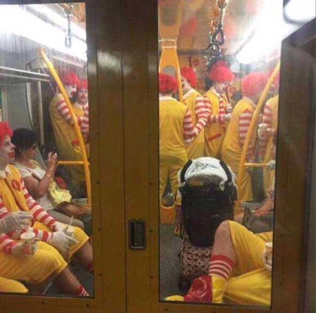GJ33Citeh's tweet photo. McDonalds ultras on the way to Burger King away https://t.co/NjGnFgnksm