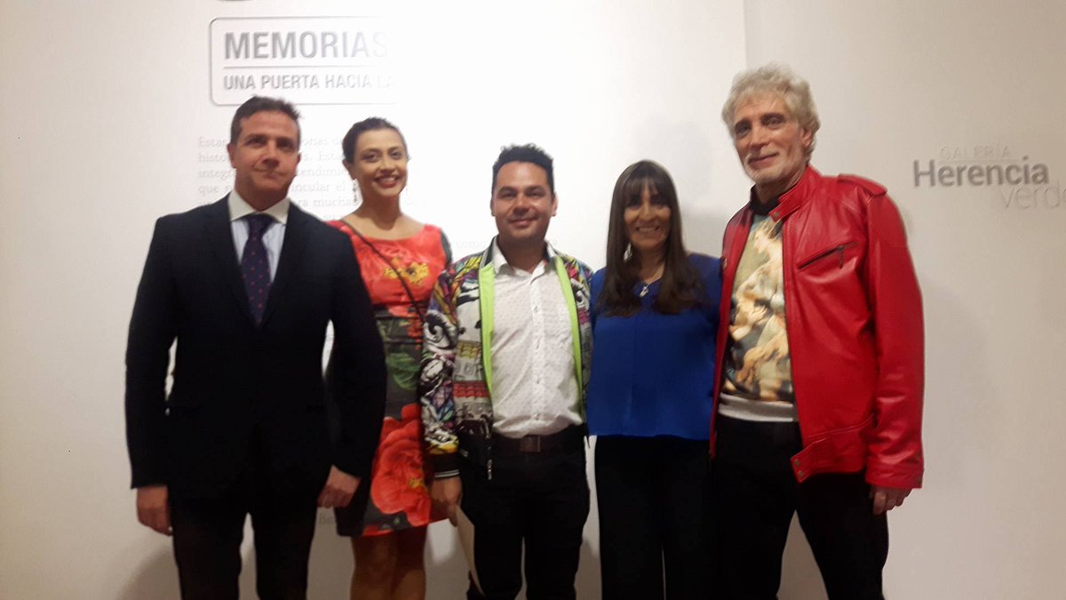 aeacolombia's tweet photo. Una noche donde el conflicto Colombiano dejó de ser protagonista para reconstruir #MemoriasAColor - #YoSoyColor. https://t.co/zHXQxg3HjN