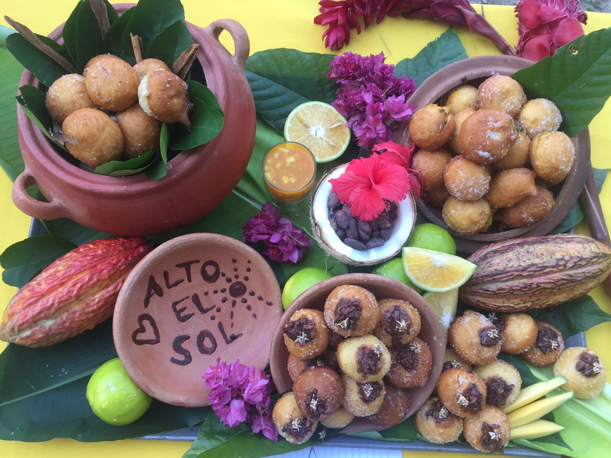FairmontQueenE's tweet photo. Le nouveau @FairmontQueenE aura son propre chocolat! https://t.co/zzBdNPMxfg #MomentsQEH #RenovationQEH https://t.co/gGd9kjFRw1
