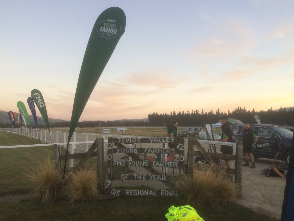 jasontebrake's tweet photo. Otago/Southland all set for the 1st @FMG_YFoftheYear regional final for 2017 season!  Thanks for having us Roxburgh https://t.co/pFzO6HHfgv